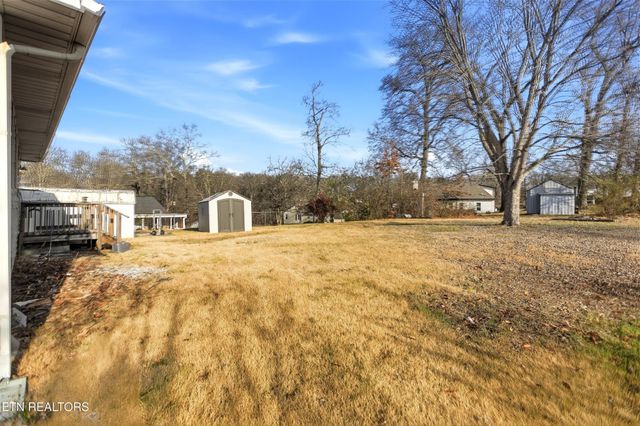 407 Oakcrest Rd, Knoxville, TN 37912