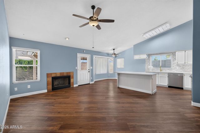4338 E DOUGLAS Avenue, Gilbert, AZ 85234