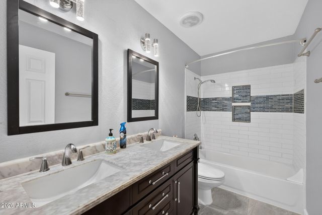 4338 E DOUGLAS Avenue, Gilbert, AZ 85234