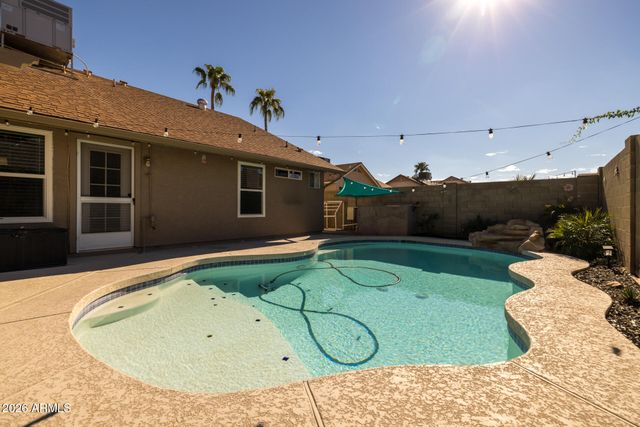 4338 E DOUGLAS Avenue, Gilbert, AZ 85234