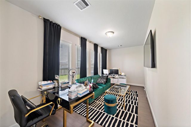 2009 Royal Landing Drive, Houston, TX 77045