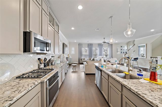 2009 Royal Landing Drive, Houston, TX 77045