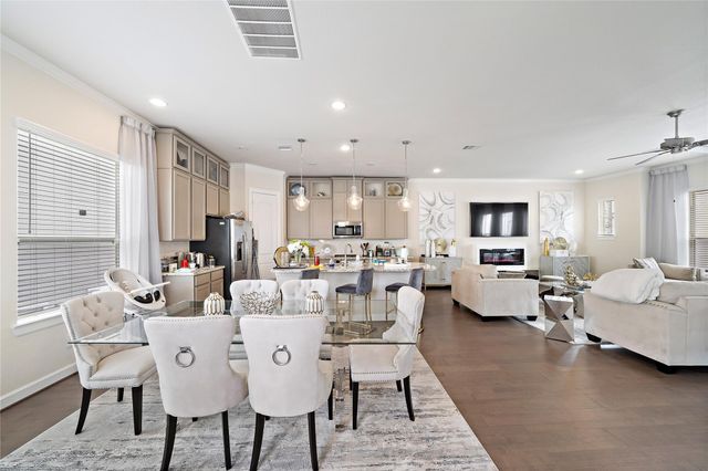 2009 Royal Landing Drive, Houston, TX 77045