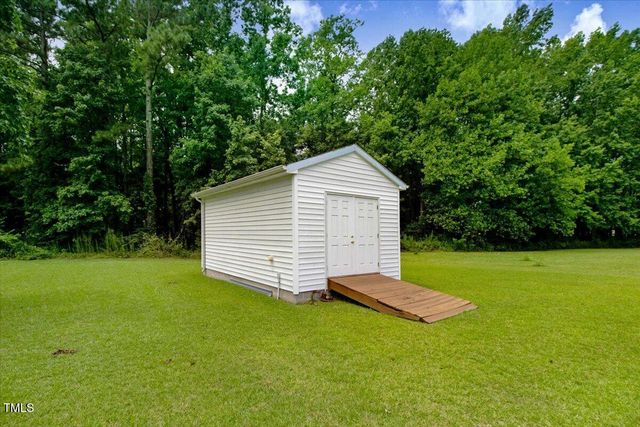 1860 Little Devine Road, Selma, NC 27576