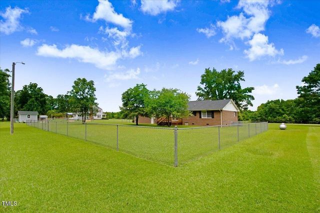 1860 Little Devine Road, Selma, NC 27576
