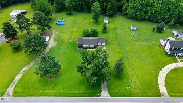 1860 Little Devine Road, Selma, NC 27576