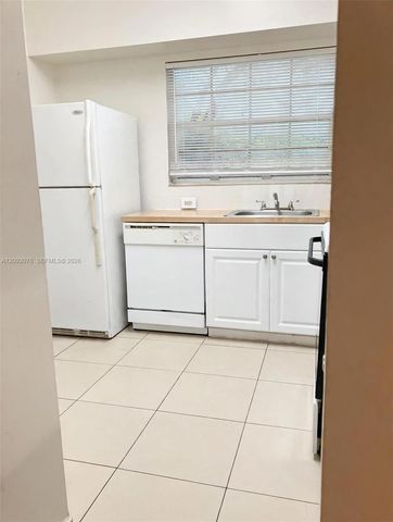 631 Cypress Lake Boulevard J17, Deerfield Beach, FL 33064