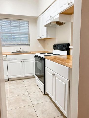 631 Cypress Lake Boulevard J17, Deerfield Beach, FL 33064