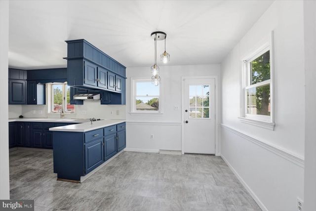715 CENTER AVE, Ephrata, PA 17522