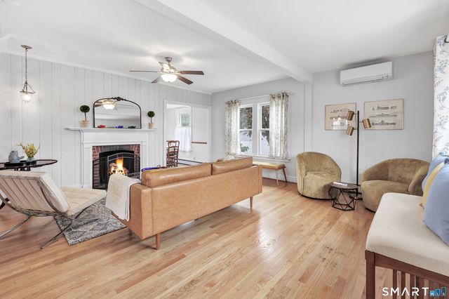 22 Morgan Park, Clinton, CT 06413