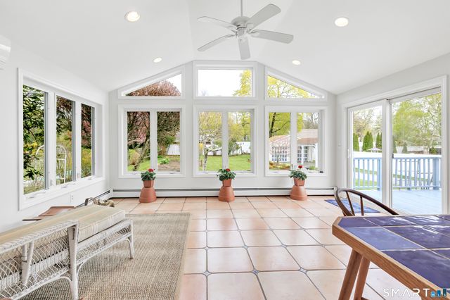 22 Morgan Park, Clinton, CT 06413