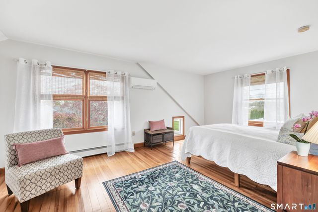 22 Morgan Park, Clinton, CT 06413
