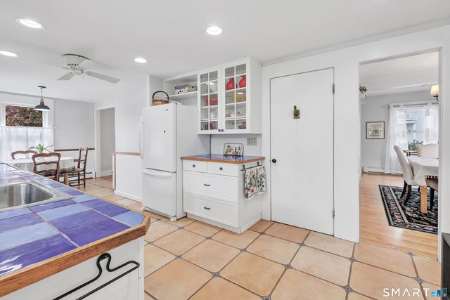 22 Morgan Park, Clinton, CT 06413