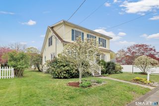 22 Morgan Park, Clinton, CT 06413