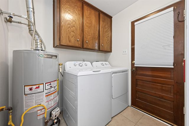 1010 Rhine Lane, Houston, TX 77090