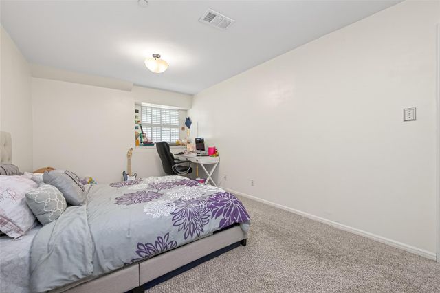 1010 Rhine Lane, Houston, TX 77090