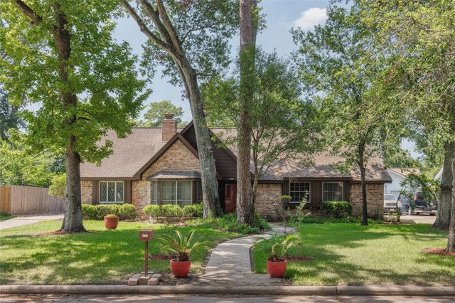 1010 Rhine Lane, Houston, TX 77090