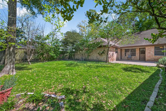 1010 Rhine Lane, Houston, TX 77090