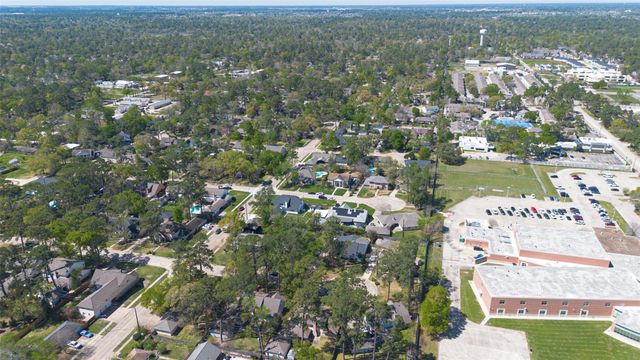 1010 Rhine Lane, Houston, TX 77090