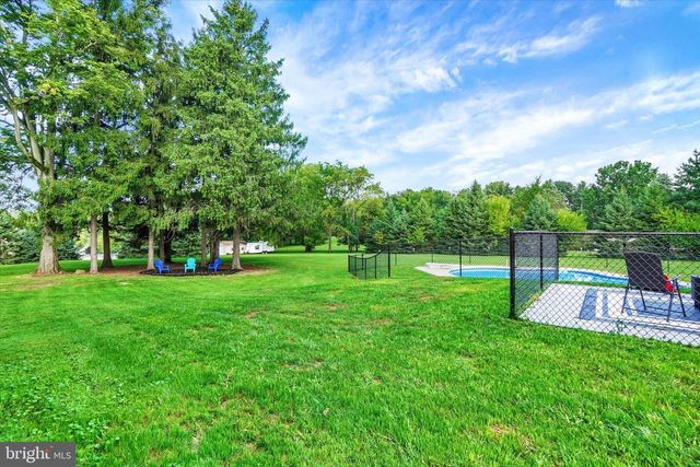 5110 N GEORGE STREET EXT, Manchester, PA 17345