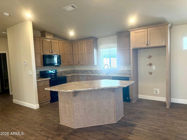 2501 W Wickenburg Way 345, Wickenburg, AZ 85390