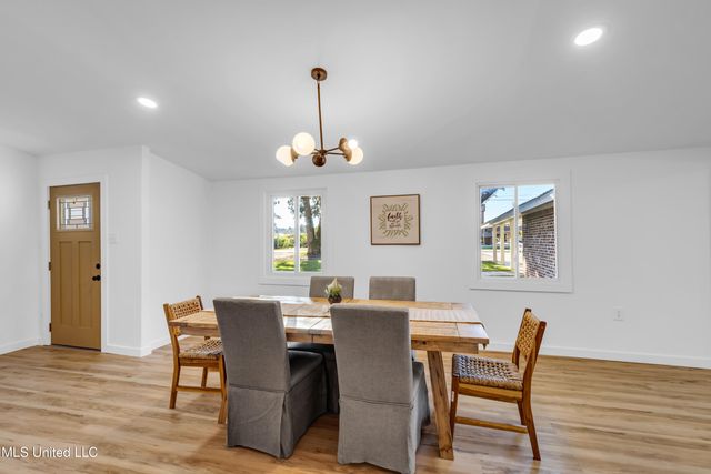 11554 Cedar Lake Road, Biloxi, MS 39532