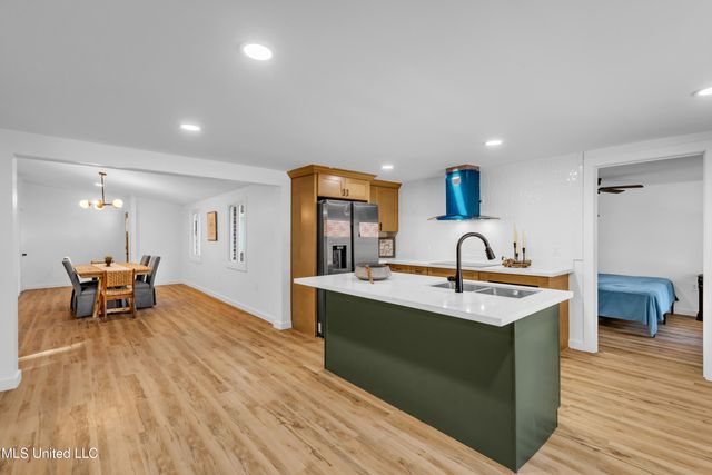 11554 Cedar Lake Road, Biloxi, MS 39532