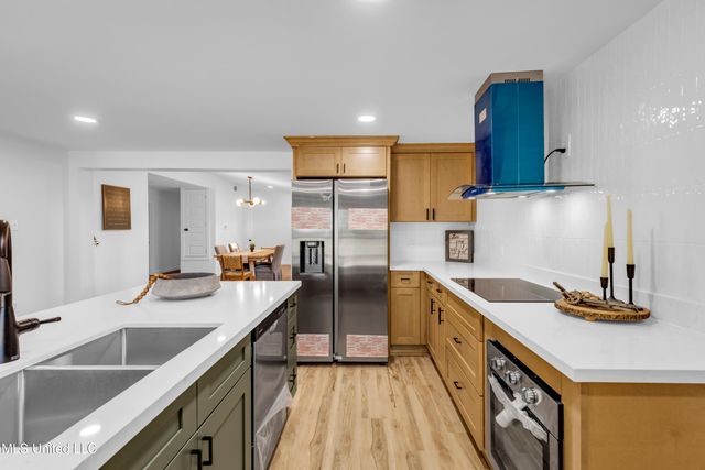 11554 Cedar Lake Road, Biloxi, MS 39532