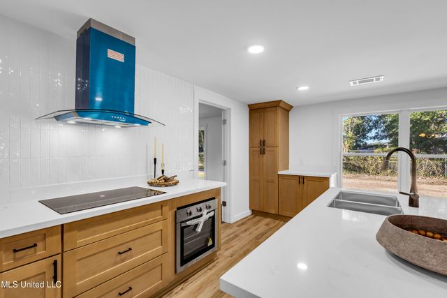 11554 Cedar Lake Road, Biloxi, MS 39532