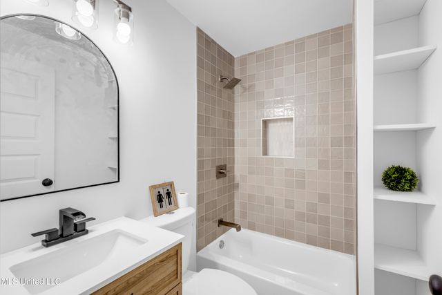 11554 Cedar Lake Road, Biloxi, MS 39532