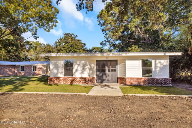 11554 Cedar Lake Road, Biloxi, MS 39532