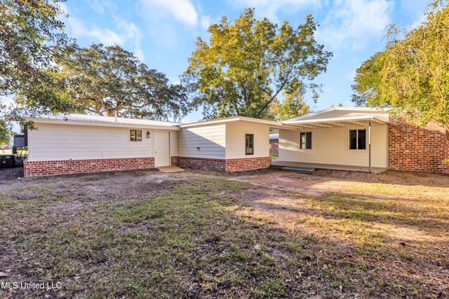 11554 Cedar Lake Road, Biloxi, MS 39532