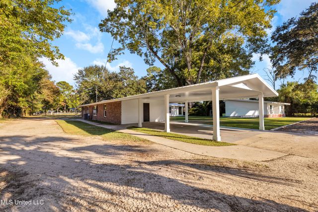 11554 Cedar Lake Road, Biloxi, MS 39532