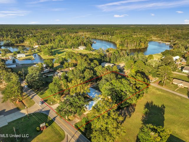 11554 Cedar Lake Road, Biloxi, MS 39532