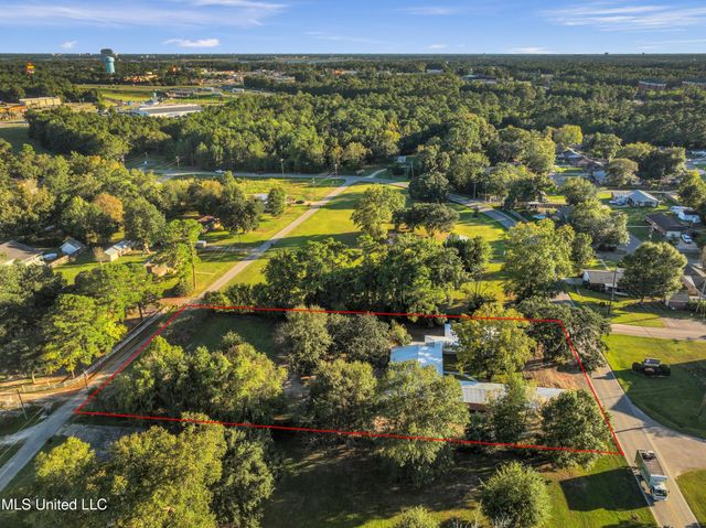 11554 Cedar Lake Road, Biloxi, MS 39532