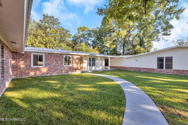 11554 Cedar Lake Road, Biloxi, MS 39532