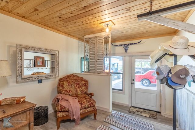 7409 Hwy 84, Lawn, TX 79530
