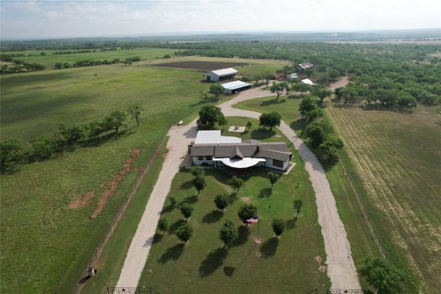 7409 Hwy 84, Lawn, TX 79530
