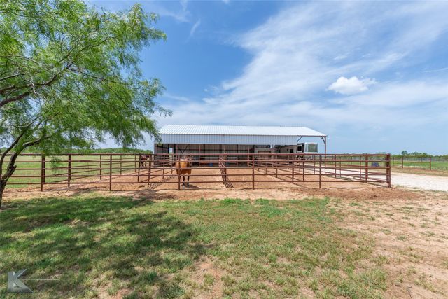 7409 Hwy 84, Lawn, TX 79530