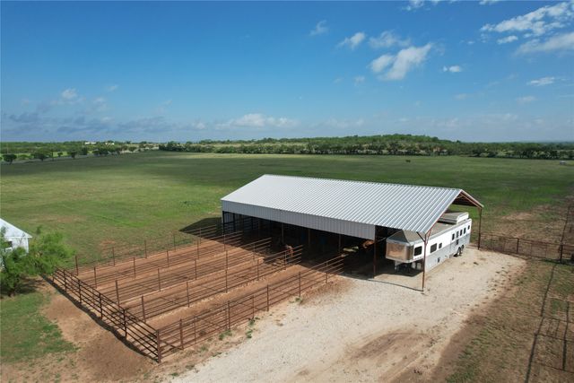 7409 Hwy 84, Lawn, TX 79530
