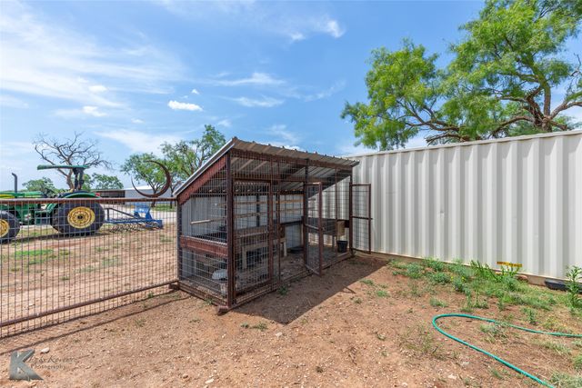 7409 Hwy 84, Lawn, TX 79530