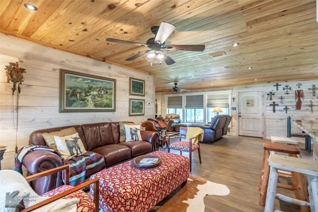 7409 Hwy 84, Lawn, TX 79530