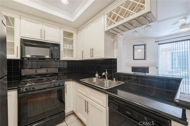 7100 La Tijera Boulevard, Los Angeles, CA 90045
