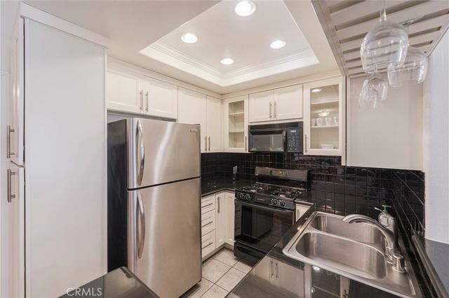 7100 La Tijera Boulevard, Los Angeles, CA 90045