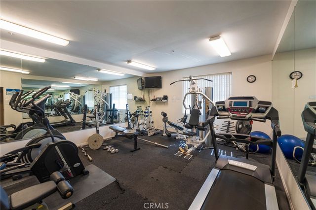 7100 La Tijera Boulevard, Los Angeles, CA 90045