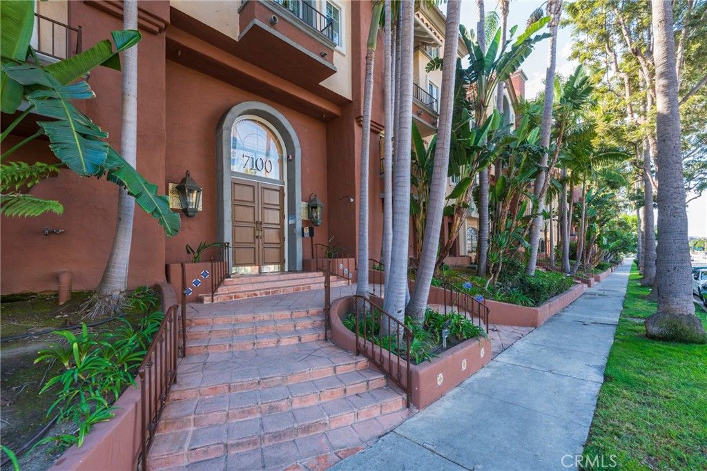 Image 4 of property listing at 7100 La Tijera Boulevard, Los Angeles, CA 90045