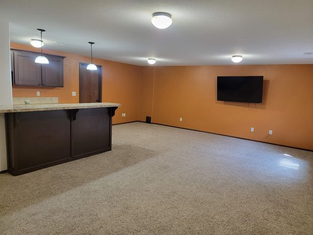 3006 N Rock Bridge St, Derby, KS 67037