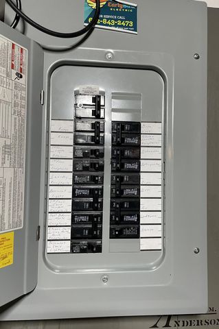 1134 Charles Avenue, Saint Paul, MN 55104