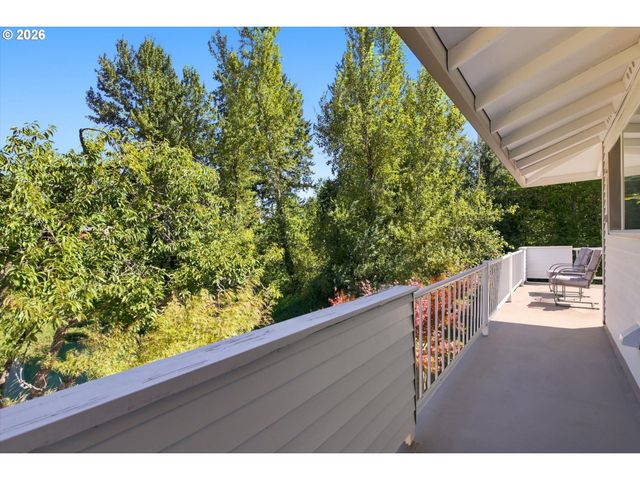 22479 S PENMAN Rd, Oregon City, OR 97045