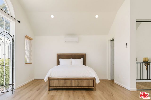 1174 Coldwater Canyon Drive, Beverly Hills, CA 90210